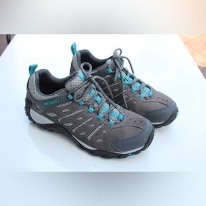 Merrell cross lander hiking shoes